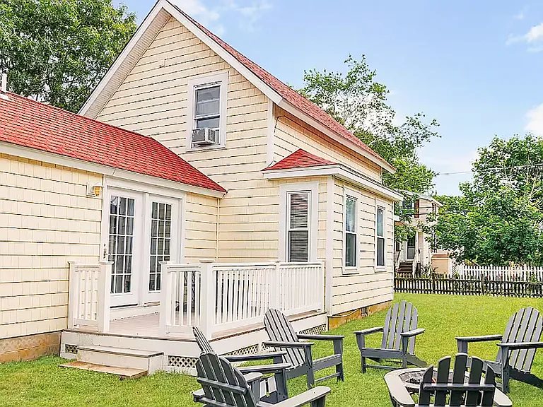 17 Pleasant Ave — Photo 19