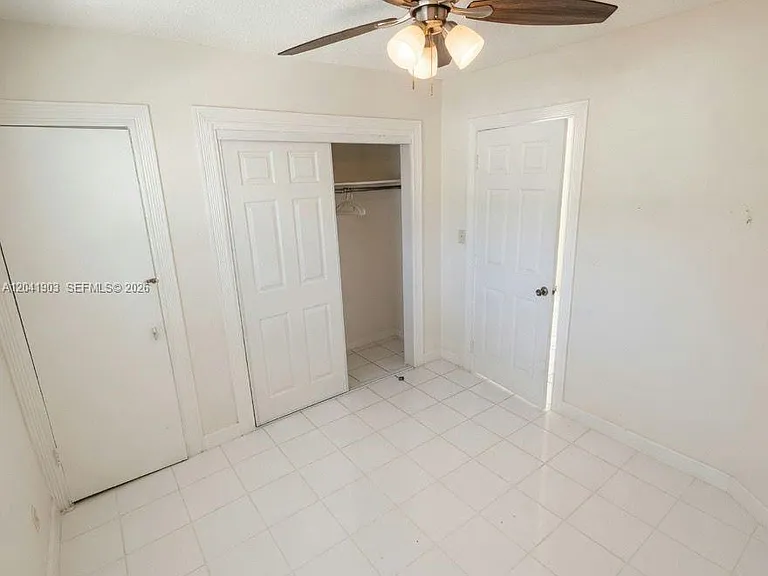 262 SW 23rd St #1-5 — Photo 4