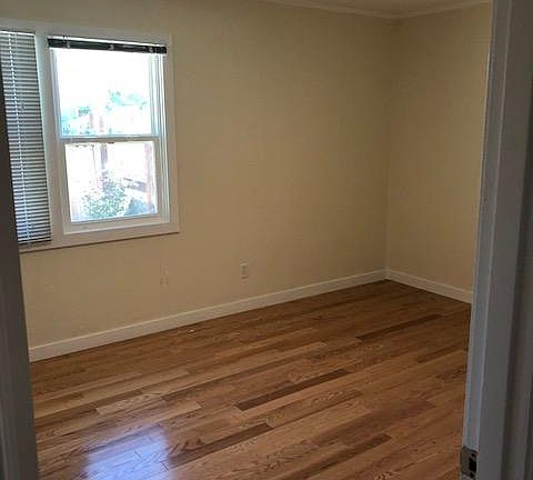 3rd image of 3636 Solano Ave