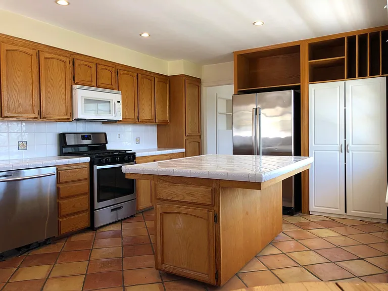 102 Santa Cruz Way — Photo 10