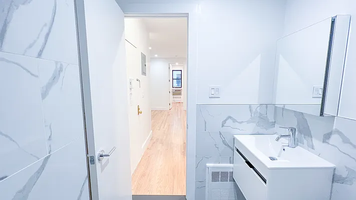 Rented by Brighton Management | media 2