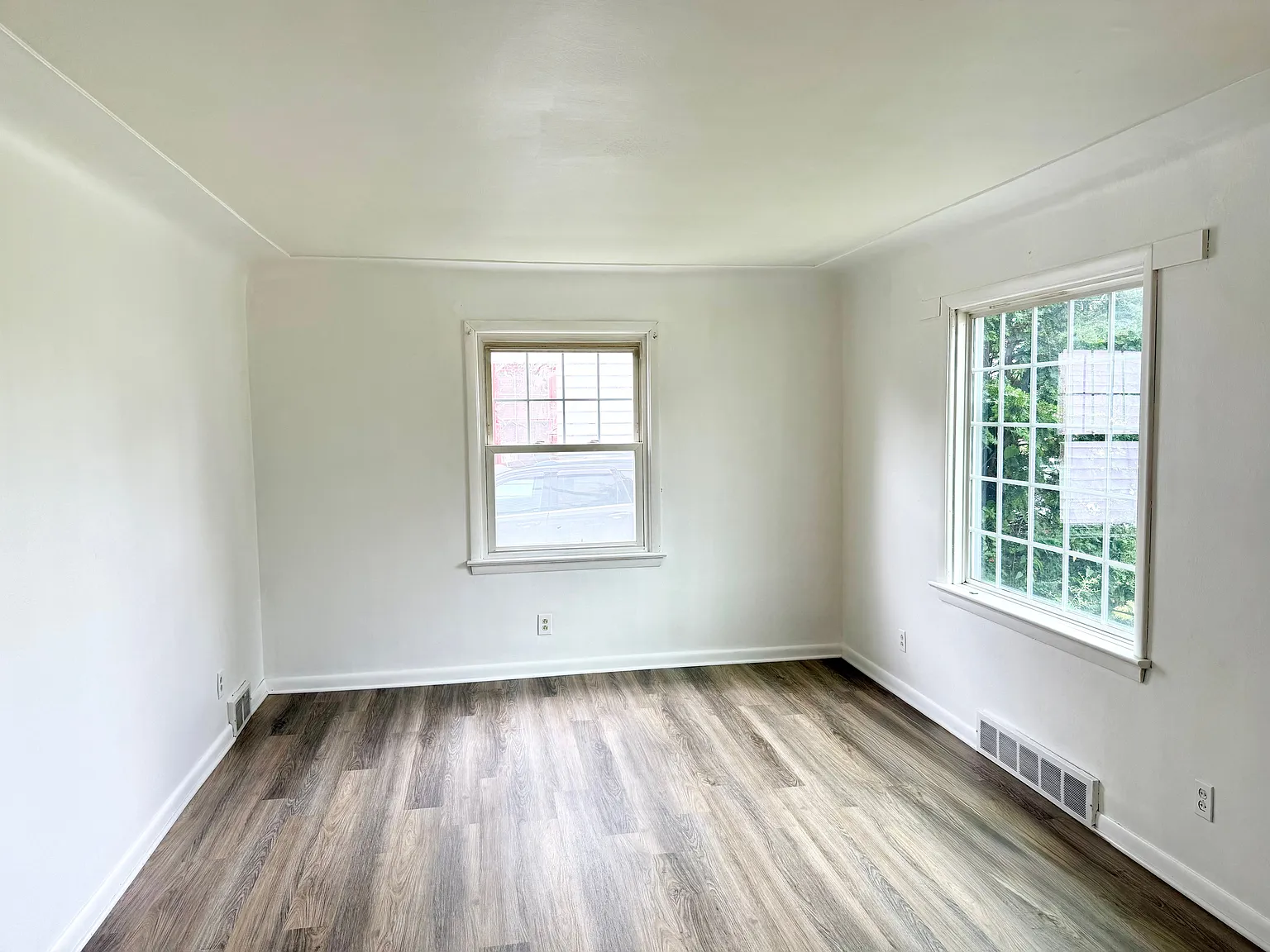 4 bed, 2.5 bath, 1437 sqft, $1,600 — Photo 4