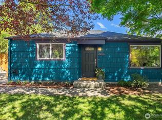 3202 SW Raymond Street, Seattle, WA 98126