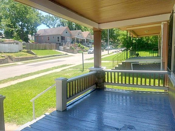 4th image of 2224 Poplar Ave