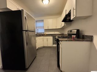 136 Grant Ave APT 2B, Jersey City, NJ 07305