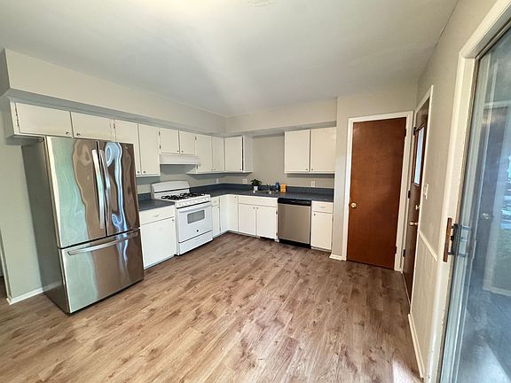 2nd image of 2926 Alger St SE