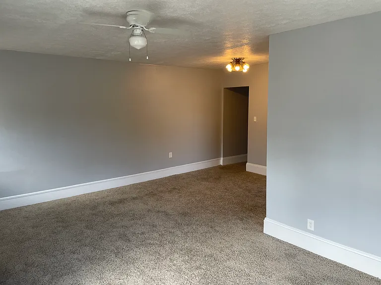 Belle Apartments — Photo 8