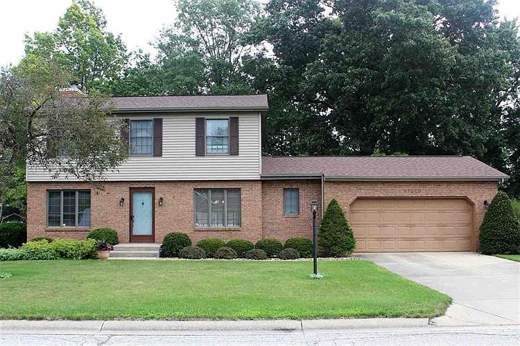 1st image of 57070 Pine View Dr