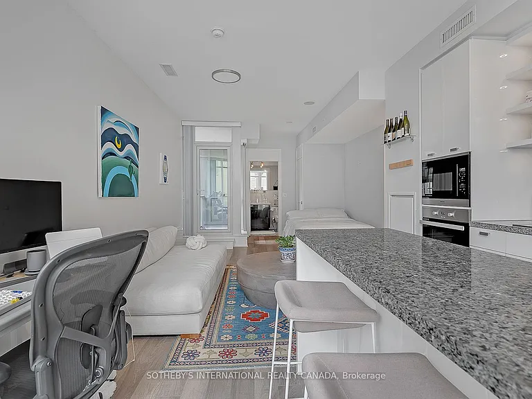 32 Davenport Rd #315 — Photo 13