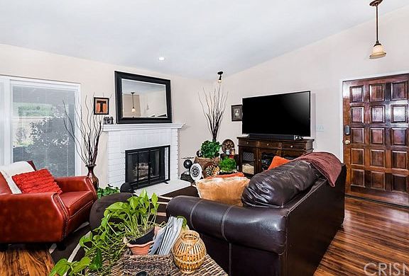 3rd image of 25882 Estaban Dr
