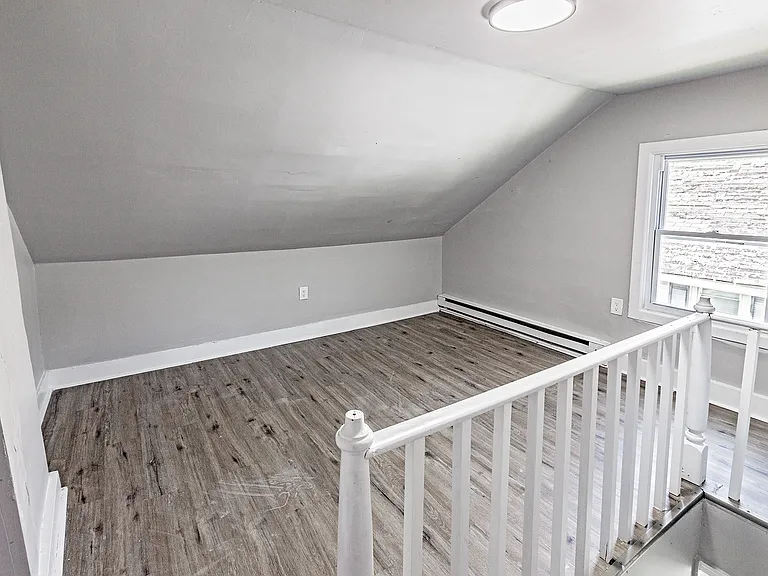 218 Sinnickson St — Photo 6