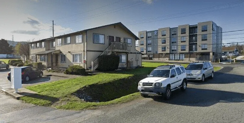 EBB TIDE APARTMENTS