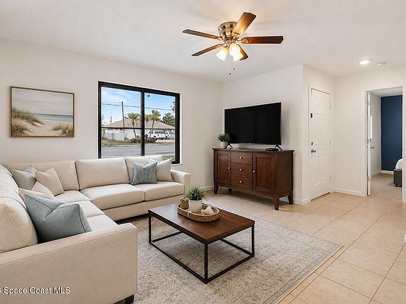 3rd image of 4485 Fay Blvd