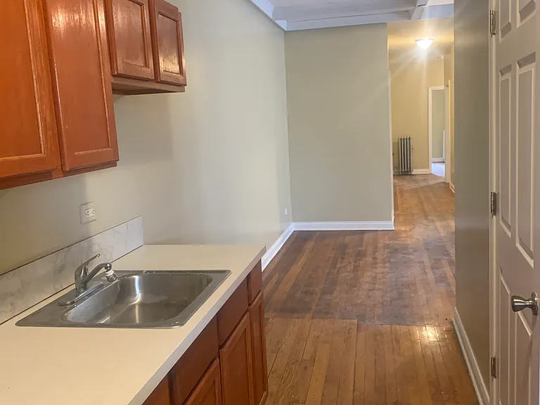 152 N Menard Ave #2 — Photo 8