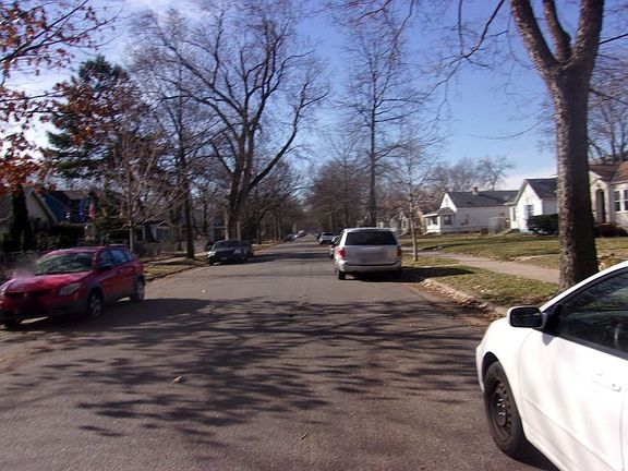 4th image of 3617 39th Ave S