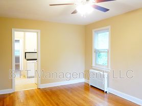 8210 Greenwood Ave, Takoma Park, MD