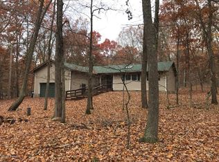 125 Tinkwig Dr, Hawley, PA 18428