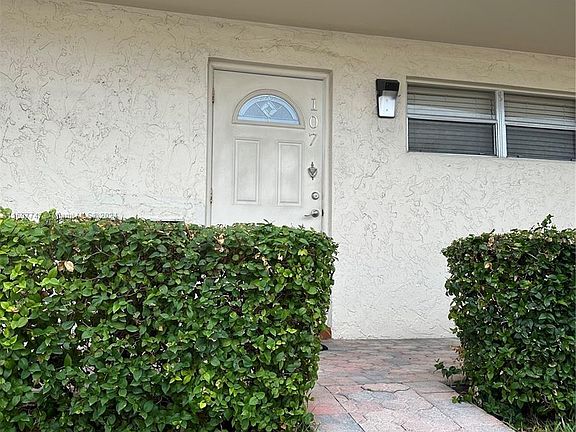 2nd image of 9823 S Hollybrook Lake Dr APT 107