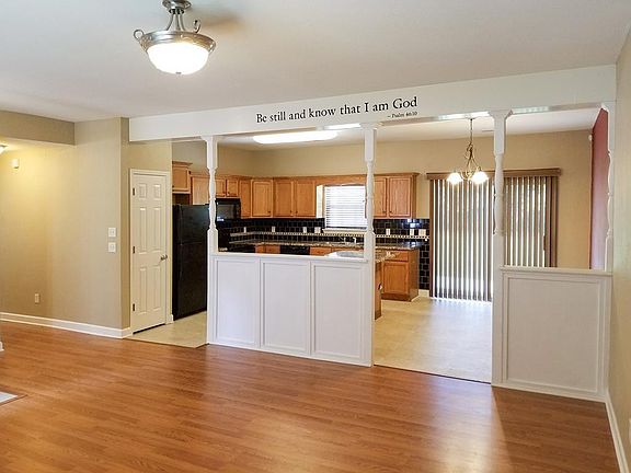 2nd image of 120 Meadowland Dr SW #Mc