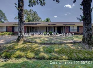 2 E Laramie Dr APT B, Sherwood, AR 72120