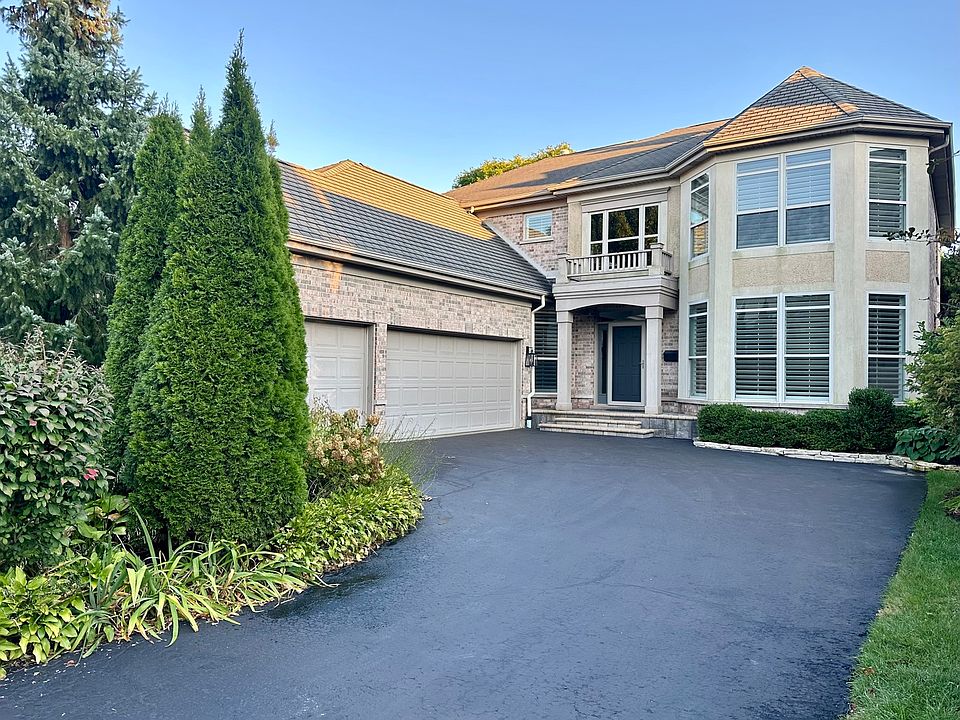 1st image of 27 Endicott Ln