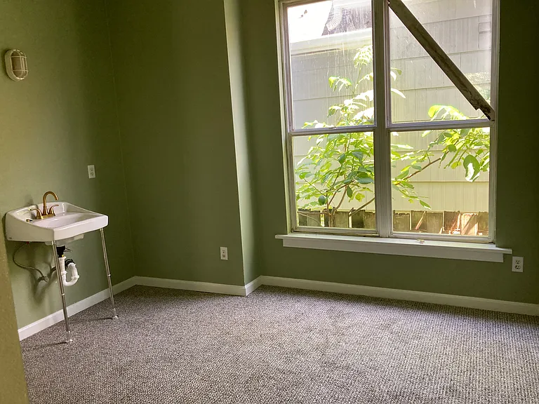 7461 N Portsmouth Ave #1 — Photo 5