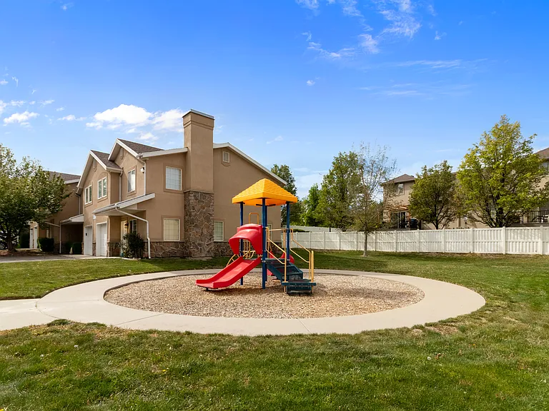 1546 W Compass Point Ln #2 — Photo 2