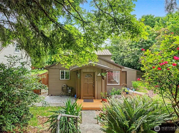 15504 11th Avenue NE, Shoreline, WA 98155