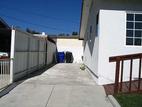 Extra long tandem driveway