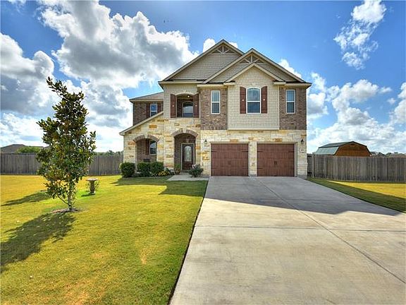 2nd image of 105 Tyrah Ln