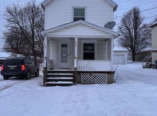 100 Smithsonian St, Girard, OH