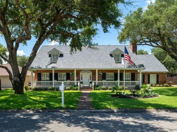 113 Cherry Hls, Rockport, TX 78382