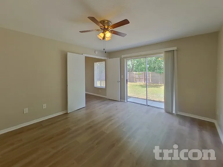 1330 Gangplank Dr — Photo 8