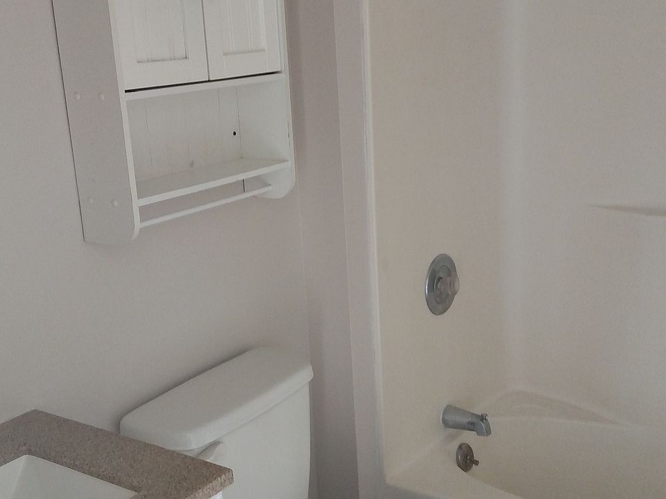 1st image of 418 Brannen Dr APT 5