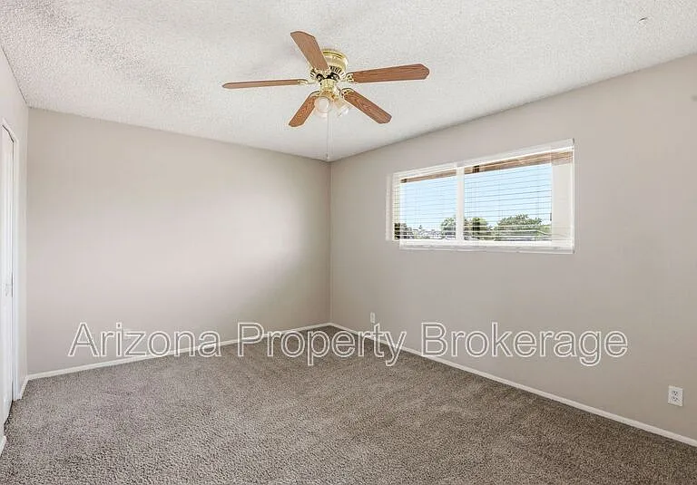 3934 E Piccadilly Rd #9 — Photo 13