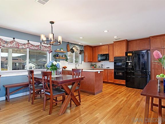 2nd image of 6919 Maury Dr