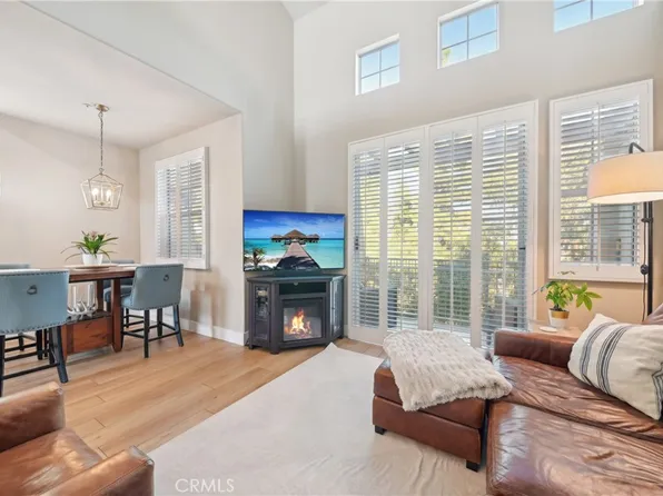 4 Woodcrest Ln APT 326, Aliso Viejo, CA 92656