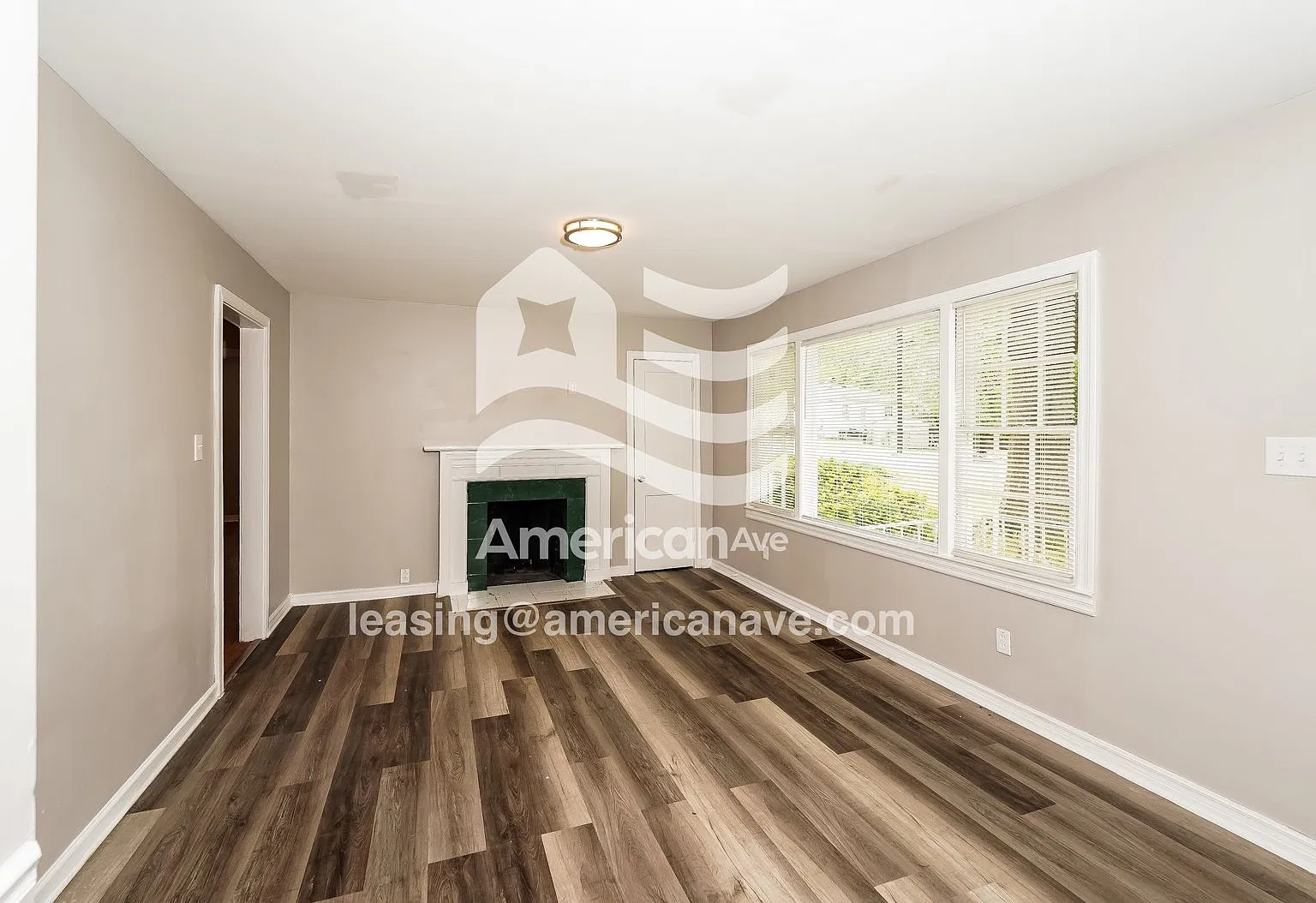3 bed, 1.0 bath, 1079 sqft, $1,145 — Photo 3