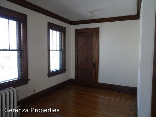 2nd image of 1448 Laurel Ave