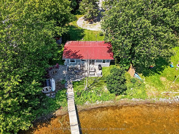 3rd image of 1071 C Lakeside Dr