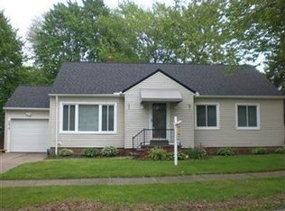 5819 Royal Pkwy, Parma Heights, OH 44130