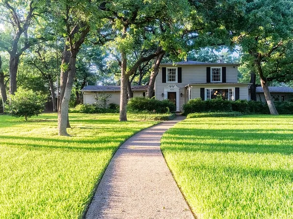 4221 Kenwood Ct, Fort Worth, TX 76103