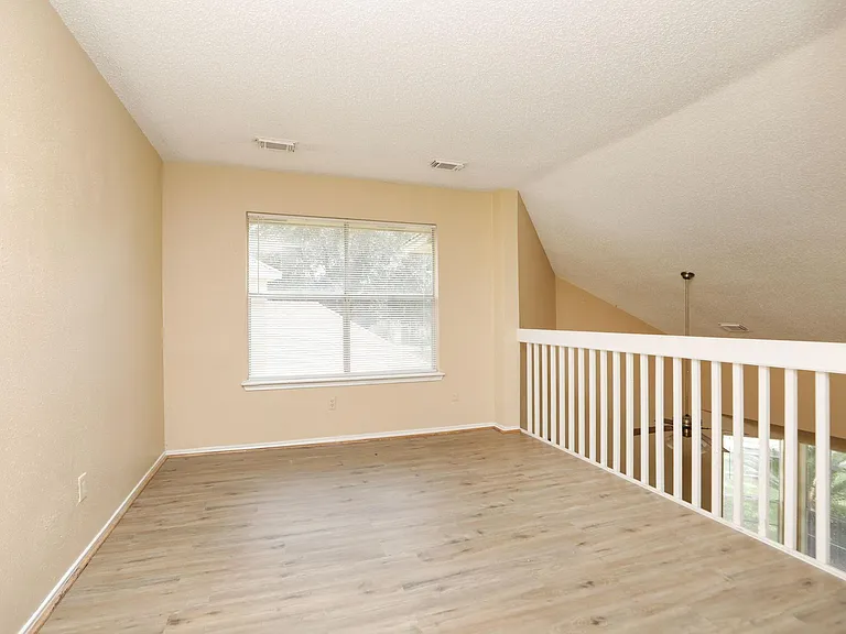 17326 Harmony Hill Dr — Photo 21