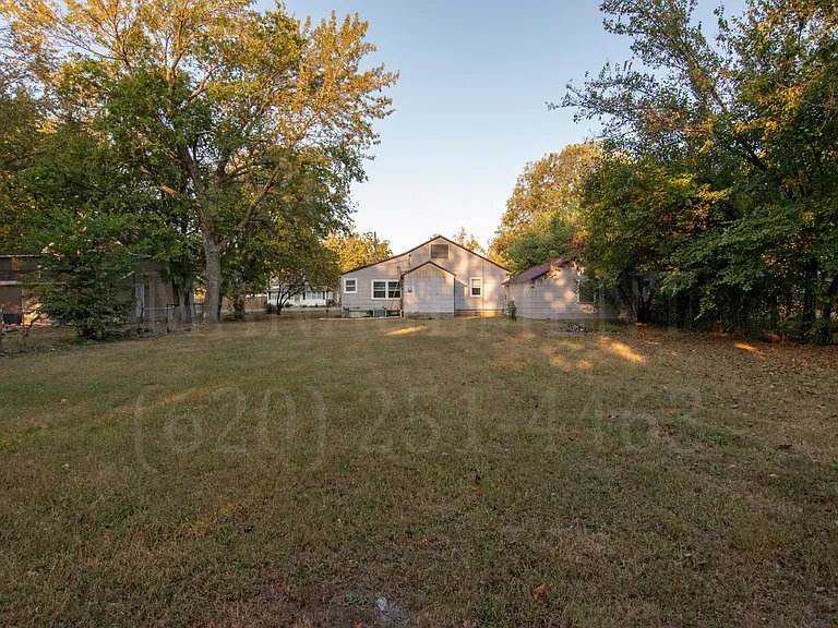 425 N Delaware St — Photo 7