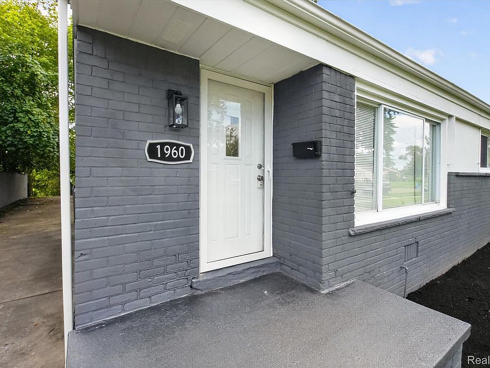 1960 Lexington Pkwy, Inkster, MI 48141 | MLS #20261077495 | Zillow
