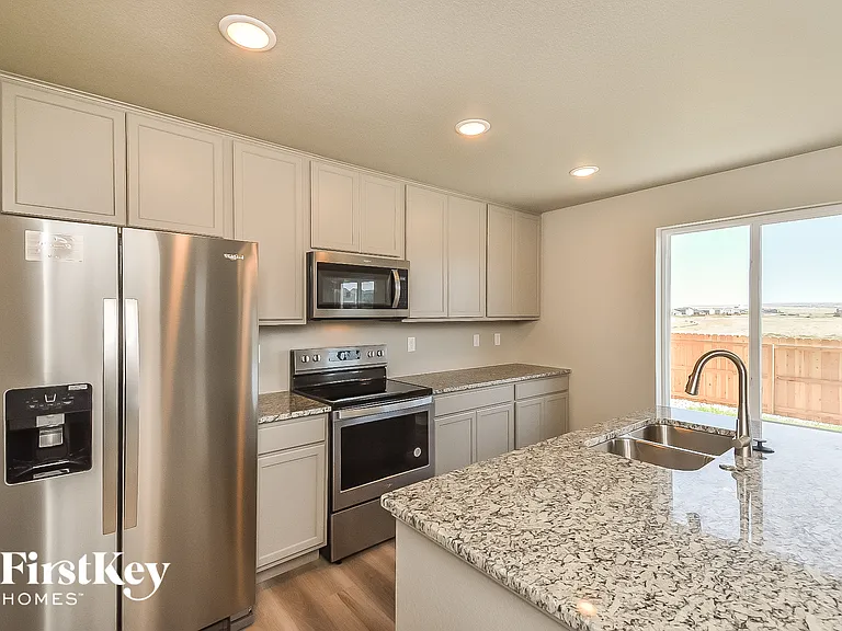 10718 Luneth Dr — Photo 6