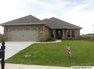 22 Cypress Grove Ln, Huntsville, AL 35824