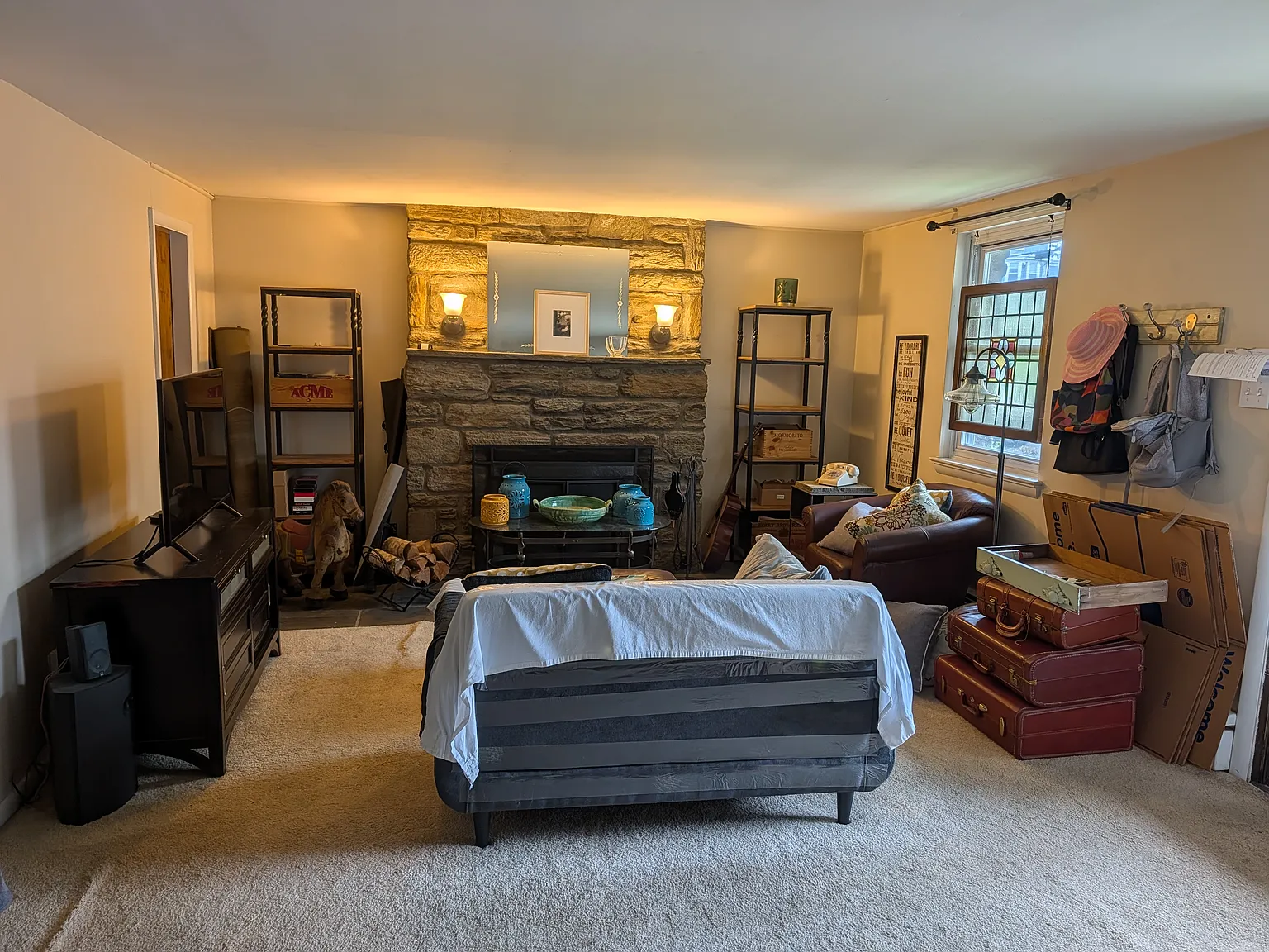 2 bed, 1200 sqft, $1,950 — Photo 2