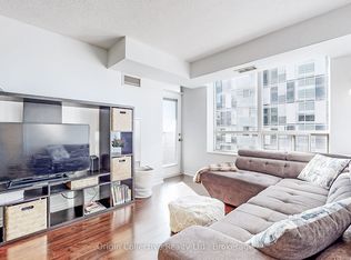 5233 Dundas St W #1916, Toronto, ON M9B 6M1