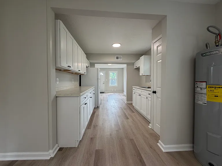 2537 Broadway St — Photo 20